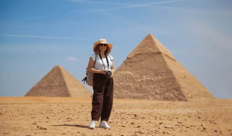 Pyramids Day Tour: Giza & Saqqara